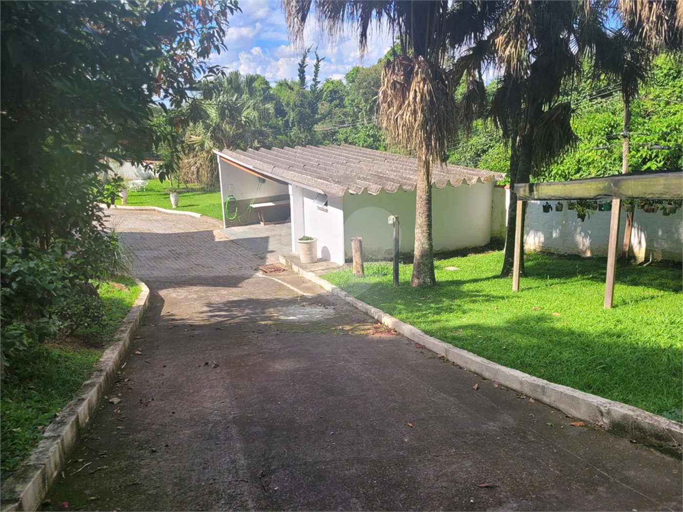 Sítio à venda com 6 quartos, sendo 3 suítes, em Serra da Cantareira, Mairiporã, SP