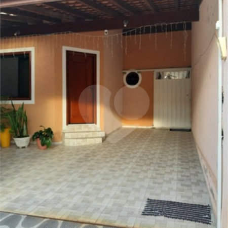 Casa à venda com 2 quartos, sendo 1 suíte, em Altos de Votorantim, Votorantim, SP