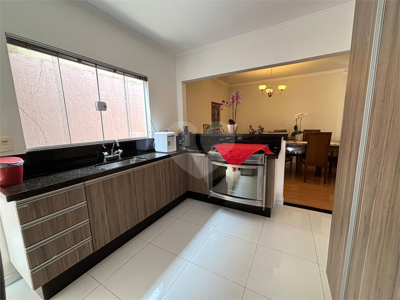 Casa à venda com 4 quartos, sendo 1 suíte,  em Vila Barth, Itapetininga, SP