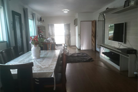 Sobrado à venda com 4 quartos, sendo 2 suítes, em Vila Mazzei, São Paulo, SP