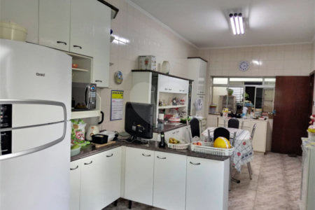 Casa Térrea à venda com 3 quartos, sendo 1 suíte, em Vila Paulicéia, São Paulo, SP