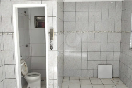 Sobrado à venda com 3 quartos, sendo 1 suíte, em Chora Menino, São Paulo, SP