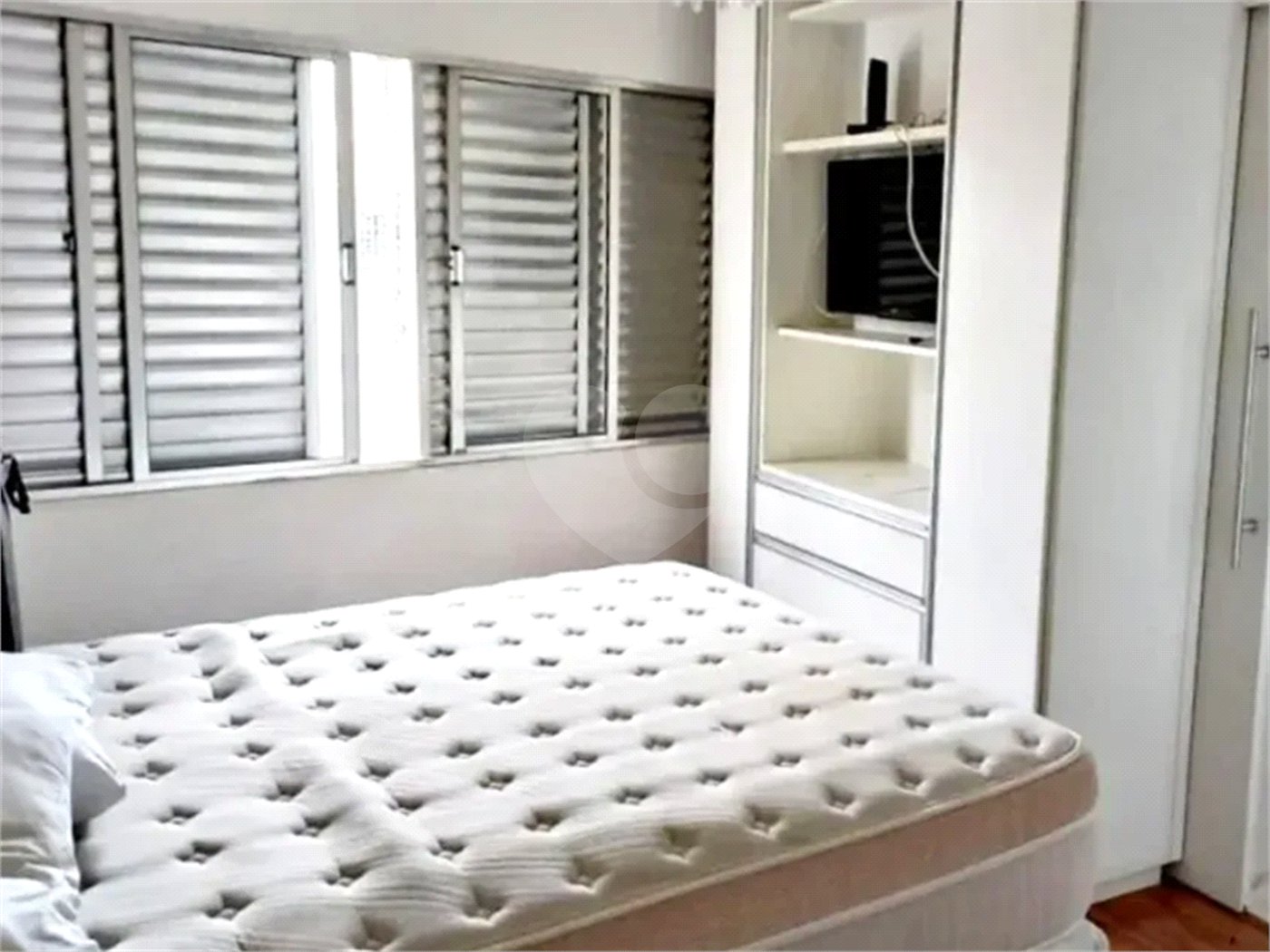 Sobrado à venda com 3 quartos, sendo 1 suíte,  em Vila Palmeiras, São Paulo, SP