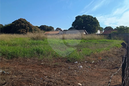 Terreno à venda em Jardim Brasília (vila Xavier), Araraquara, SP