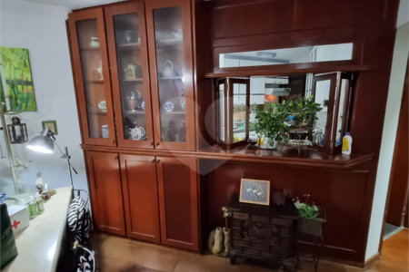Apartamento à venda com 3 quartos, sendo 1 suíte, em Indianópolis, São Paulo, SP