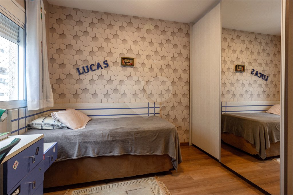 Apartamento à venda com 3 suítes em Parque Reboucas, São Paulo, SP