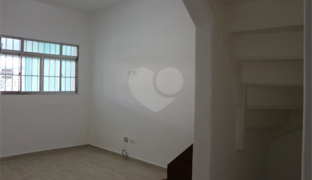Casa à venda com 2 quartos, sendo 1 suíte,  em Vila Moreira, São Paulo, SP