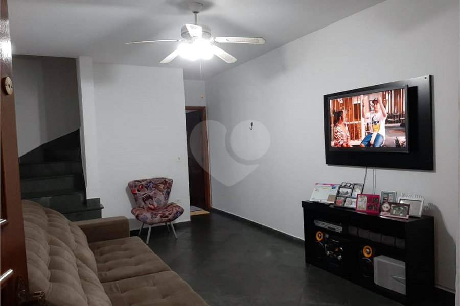 Sobrado à venda com 2 quartos em Tremembé, São Paulo, SP