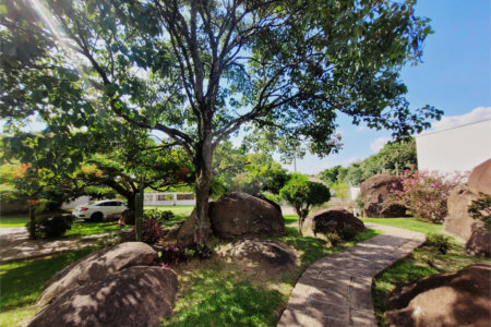 Casa à venda com 4 quartos, sendo 3 suítes,  no condomínio Acmti - Colinas do Mosteiro, Terras de Itaici e Recanto dos Pássaros, Indaiatuba - SP
