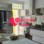 CASA A VENDA NO BAIRRO EUGENIO DE MELLO COM 183M², 3 DORMITORIOS, 2 SUITES, 2 VAGAS, SAO JOSE DOS CA