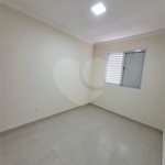 Seu Novo Lar Te Espera: Casa Aconchegante, Pronta para Morar e com 2 dormitórios e Amplo Quintal!