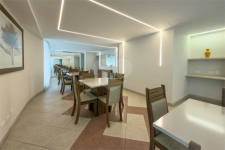 Apartamento com 205 metros no Campo Belo