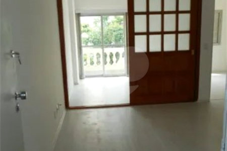 Apartamento á Venda com 43m² - Liberdade