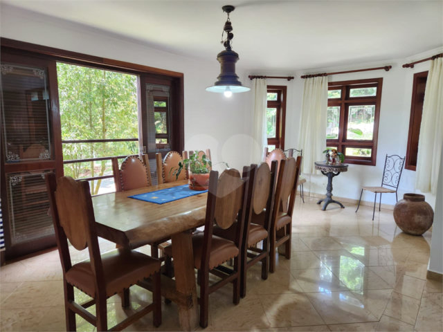 Casa à venda com 5 suítes no condomínio Suíça da Cantareira, Mairiporã - SP