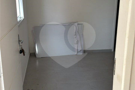 Apartamento à venda com 2 quartos em Indaiá, Bertioga, SP