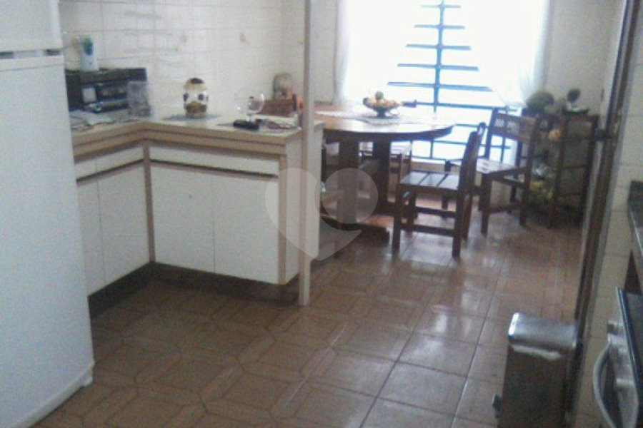 Sobrado à venda com 3 suítes em Tremembé, São Paulo, SP