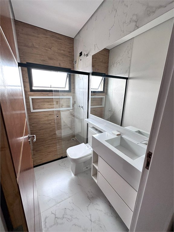 Casa à venda com 3 suítes no condomínio Residencial Central Parque, Salto - SP