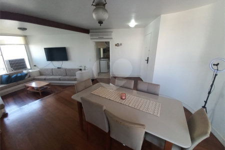 Apartamento à venda com 3 quartos, sendo 1 suíte, em Vila Andrade, São Paulo, SP