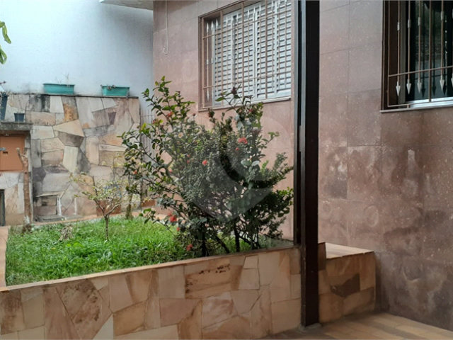 Casa à venda com 3 quartos, sendo 1 suíte,  em Parque Vitória, São Paulo, SP