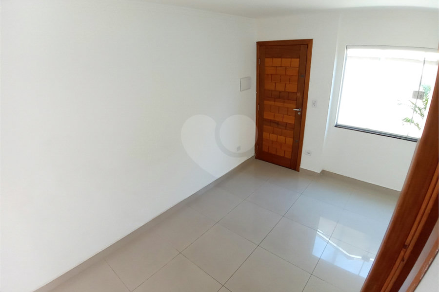 Casa à venda com 2 suítes no condomínio Residencial Vista Vila Guilherme, São Paulo - SP