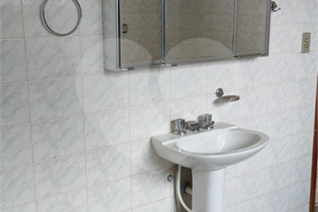 Sobrado à venda com 3 quartos, sendo 1 suíte, em Ressaca, Atibaia, SP