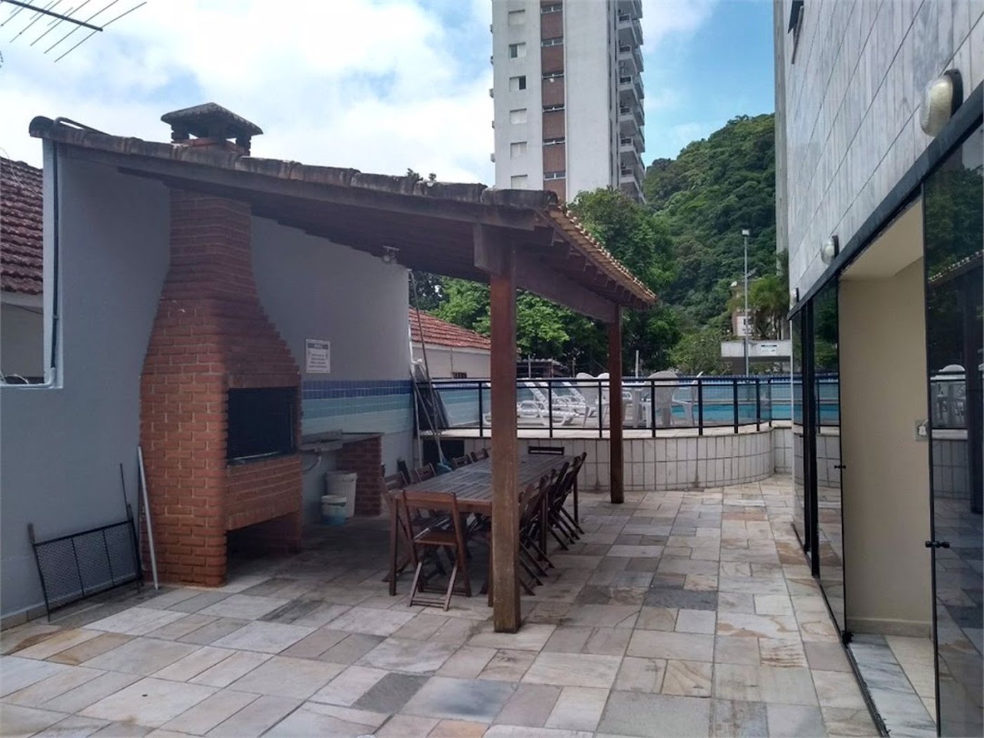 Apartamento Residencial à venda, Vila Maia, Guarujá - AP1033.