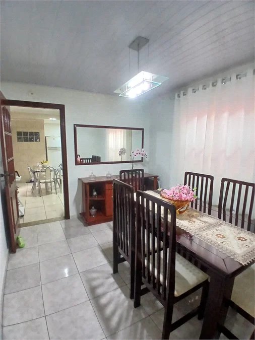 Casa à venda com 3 quartos, sendo 1 suíte, em Vila Rica, São Paulo, SP