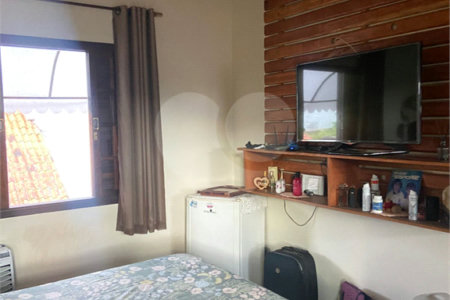 Sobrado à venda com 3 quartos, sendo 1 suíte,  em Vila Suissa, Mogi das Cruzes, SP