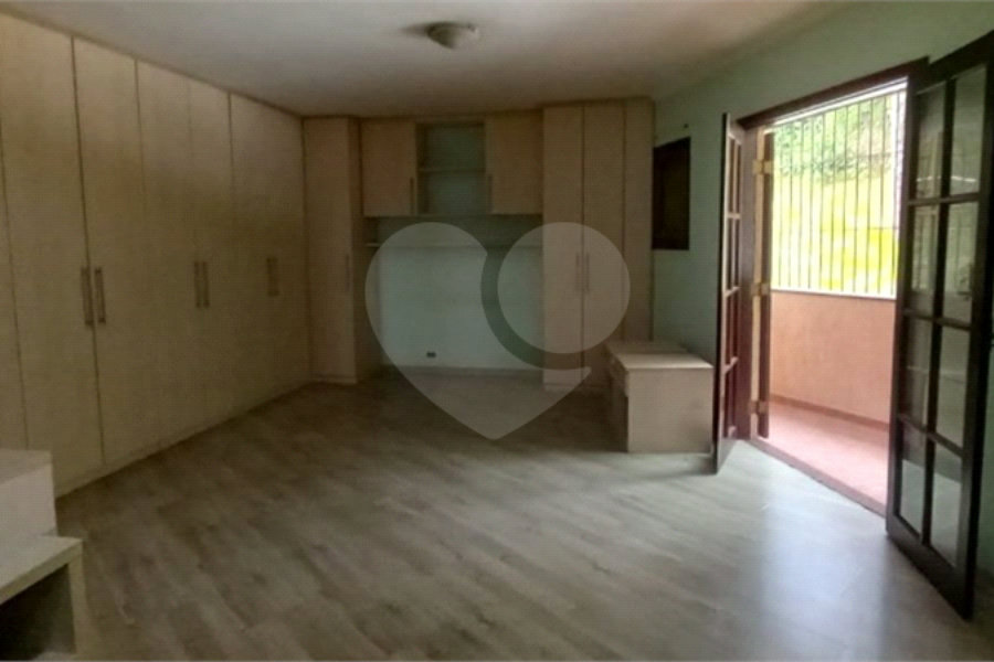 Sobrado para alugar com 3 quartos, sendo 1 suíte, em Parque Maria Domitila, São Paulo, SP