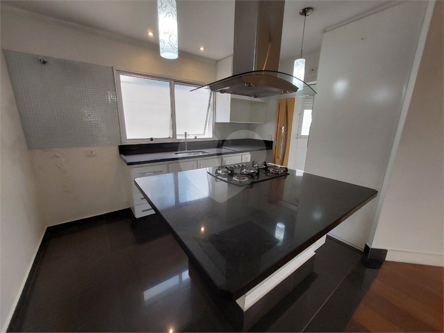 Apartamento à venda com 2 suítes em Vila Gertrudes, São Paulo, SP