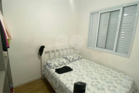 Casa à venda com 3 quartos, sendo 1 suíte, no condomínio Garden Village, São Paulo - SP