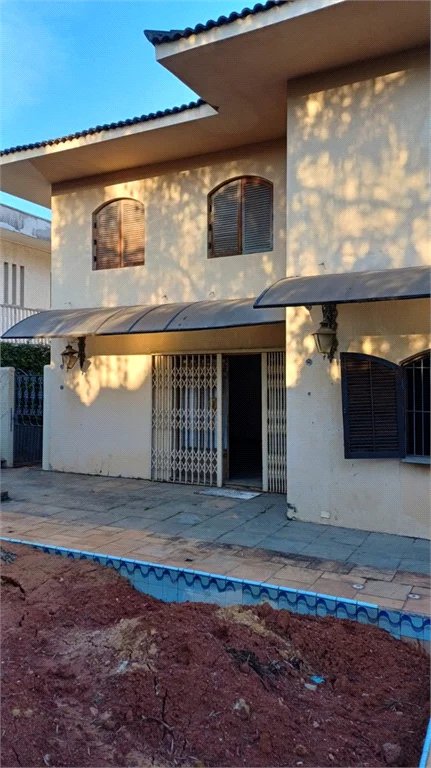 Sobrado à venda ou para alugar com 5 quartos, sendo 1 suíte,  em Vila Ida, São Paulo, SP