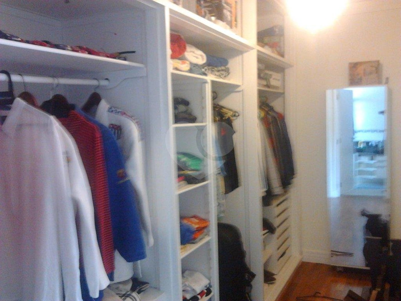 Sobrado à venda com 4 quartos, sendo 1 suíte, em Alto da Boa Vista, São Paulo, SP