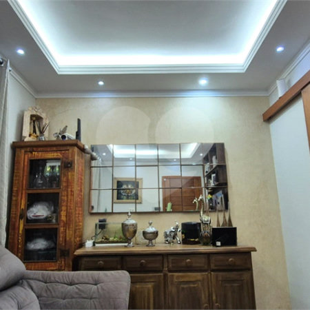 Casa à venda com 2 quartos, sendo 1 suíte, em Vila Vianelo, Jundiaí, SP