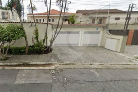 Casa à venda com 4 quartos, sendo 2 suítes, em MORUMBI, São Paulo, SP