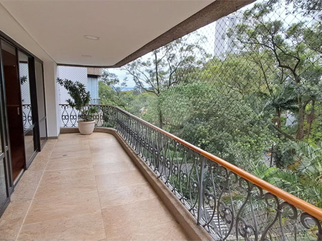 Apartamento à venda ou para alugar com 4 suítes em Santo Amaro, São Paulo, SP