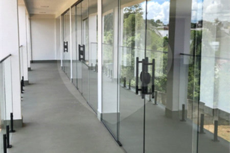 Casa à venda ou para alugar com 4 suítes no condomínio Residencial Delle Stelle, Louveira - SP