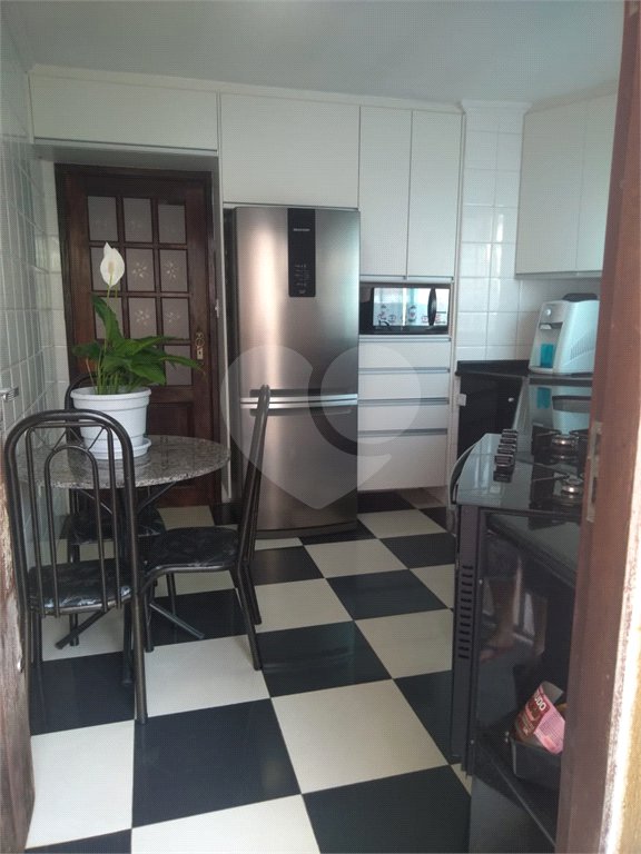 Sobrado à venda com 3 quartos, sendo 1 suíte, em Tremembé, São Paulo, SP