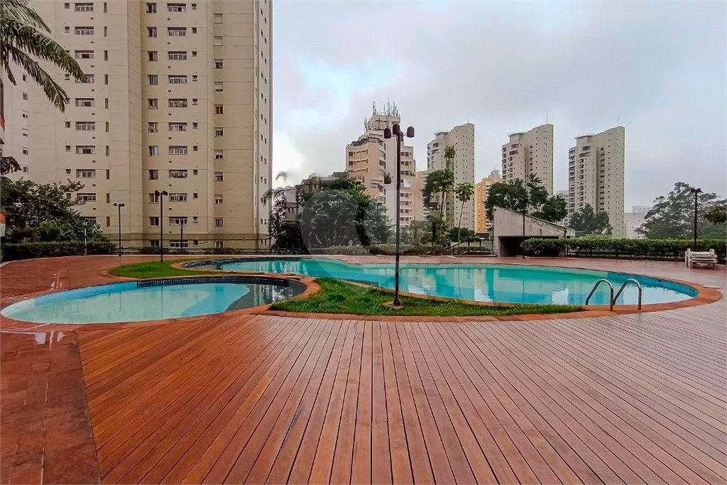 Apartamento à venda com 4 quartos, sendo 2 suítes, em Paraíso do Morumbi, São Paulo, SP