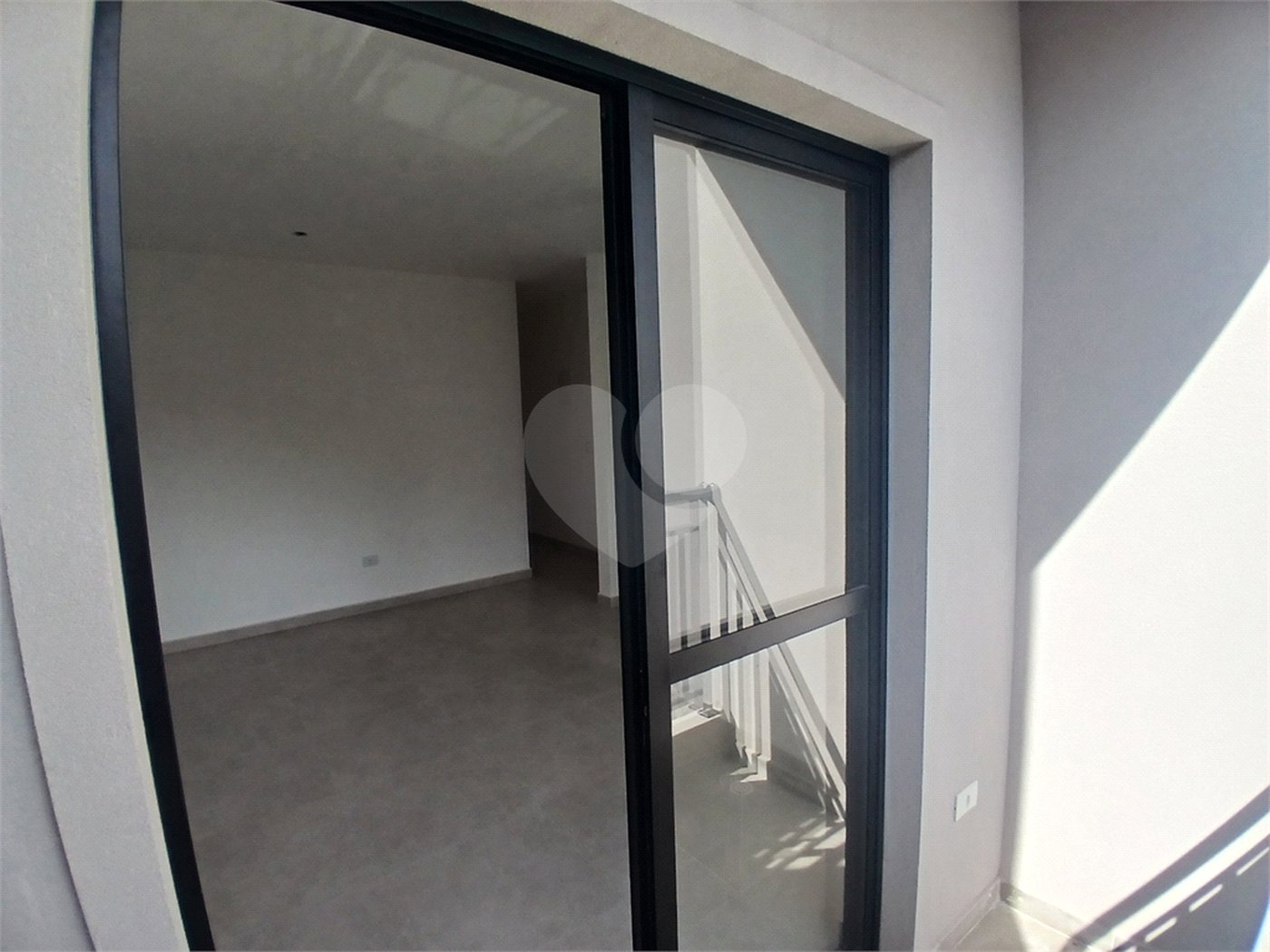 Casa à venda com 2 quartos no condomínio Sintra, São Paulo - SP