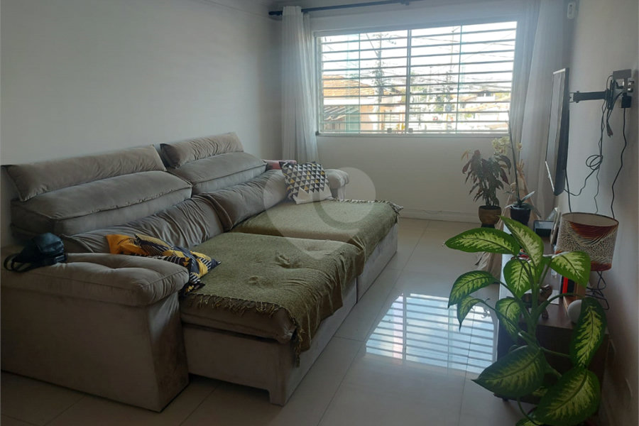 Sobrado à venda com 3 quartos, sendo 1 suíte, em Tremembé, São Paulo, SP