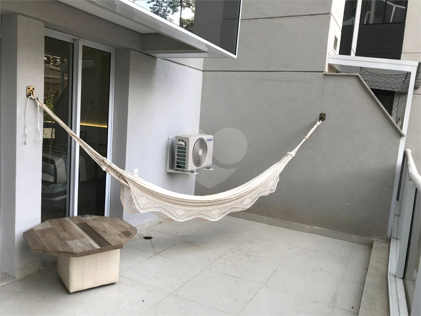 Apartamento à venda com 1 quarto em Empresarial 18 do Forte, Barueri, SP