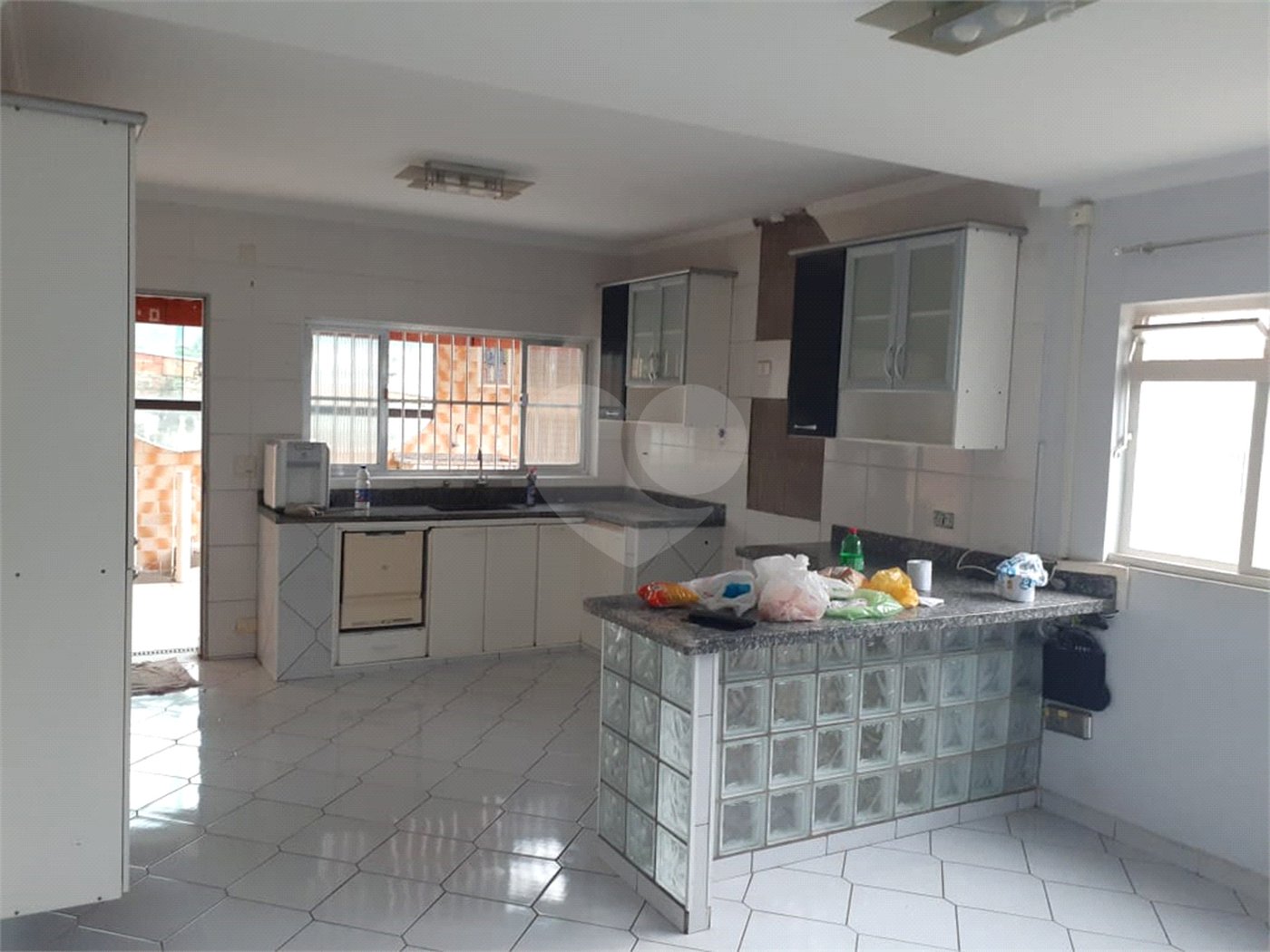 Sobrado à venda com 4 quartos, sendo 2 suítes, em Tremembé, São Paulo, SP