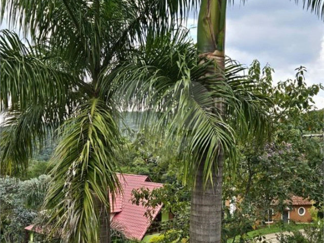 Casa à venda com 3 quartos, sendo 1 suíte,  no condomínio Clube de Campo Fazenda Tabarã, Mairiporã - SP