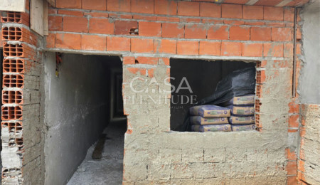 Casa Térrea à venda com 2 quartos em Jardim Vergínia, Sorocaba, SP