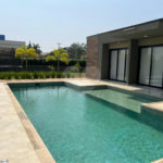 Casa à venda com 5 quartos, sendo 4 suítes, no condomínio Terras de Mont Serrat, Salto - SP