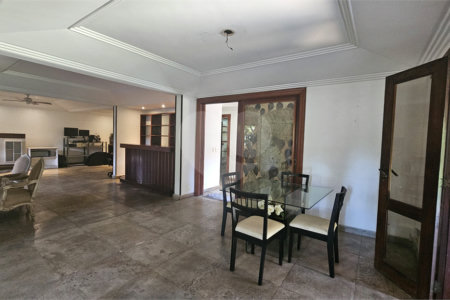 Casa em condomínio à venda com 5 quartos, sendo 3 suítes, em Barra da Tijuca, Rio de Janeiro, RJ