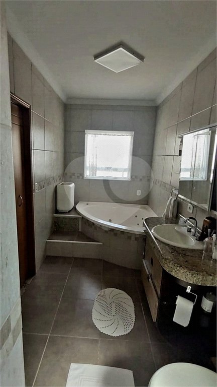 Casa à venda com 4 quartos, sendo 1 suíte,  em Santa Teresinha, São Paulo, SP