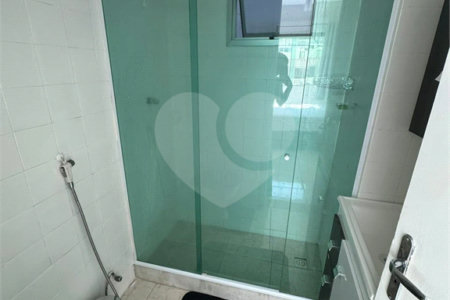 Apartamento à venda com 3 quartos, sendo 1 suíte, no Centro, Cabo Frio, RJ