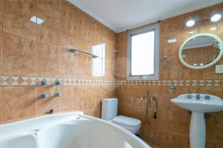 Apartamento à venda com 1 suíte em Vila Carrão, São Paulo, SP